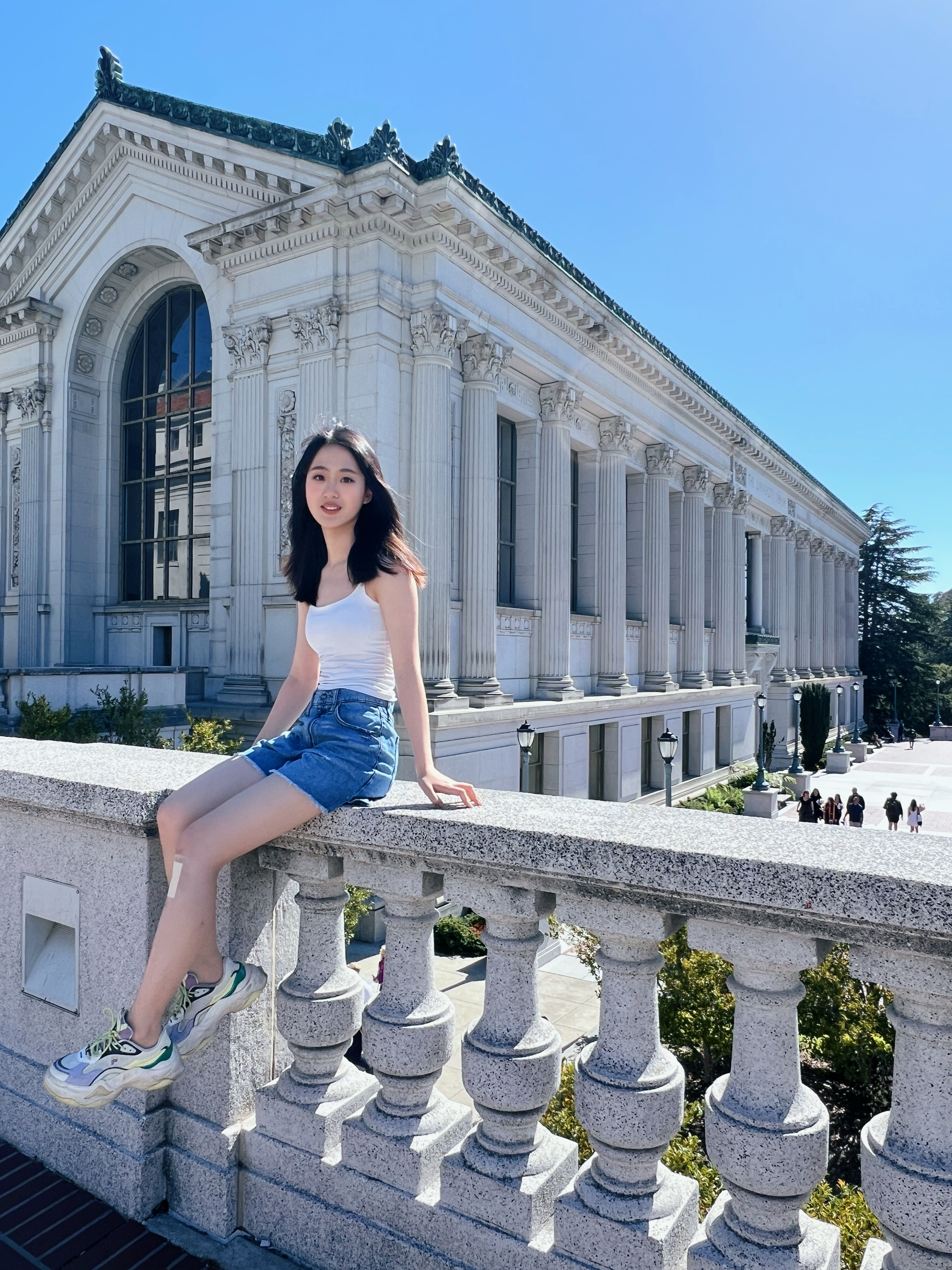 Yunqian Zhang